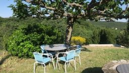 Salon de jardin Gîte Maisonnette en Ardèche